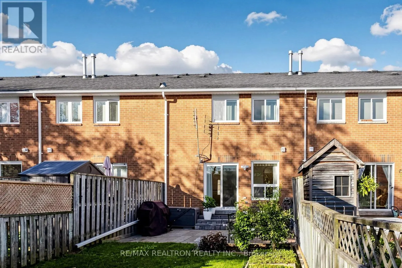19 CASHEL COURT