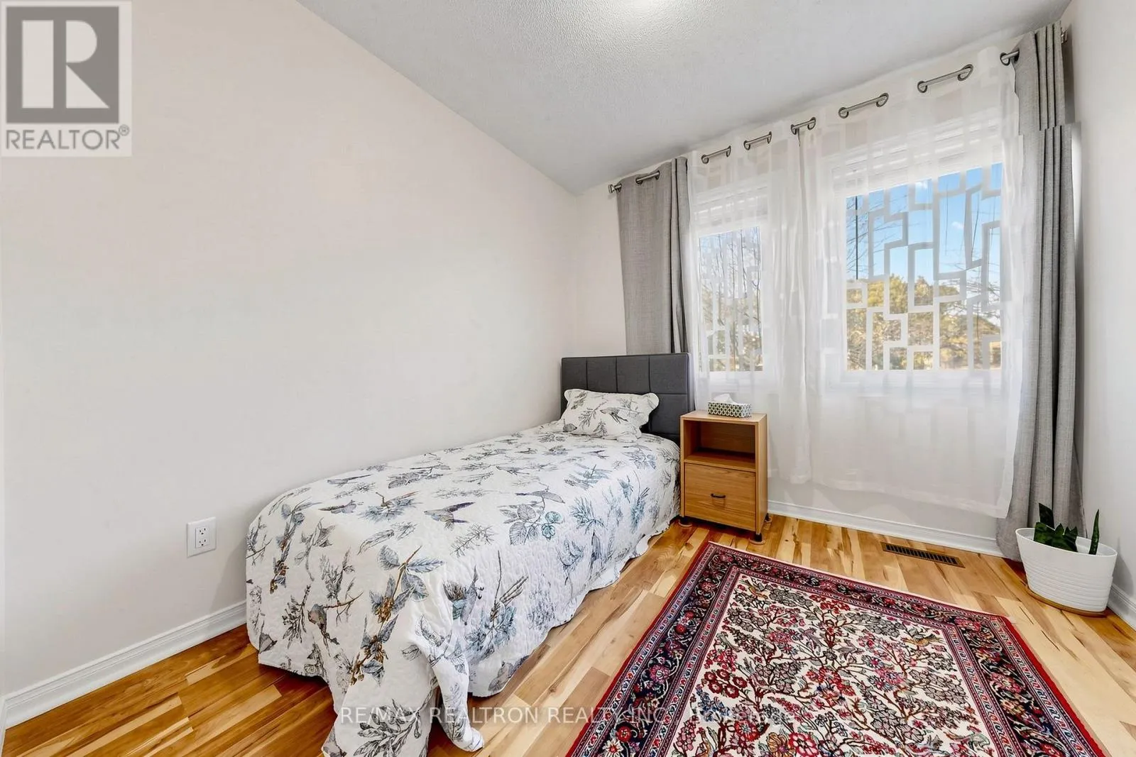 19 CASHEL COURT