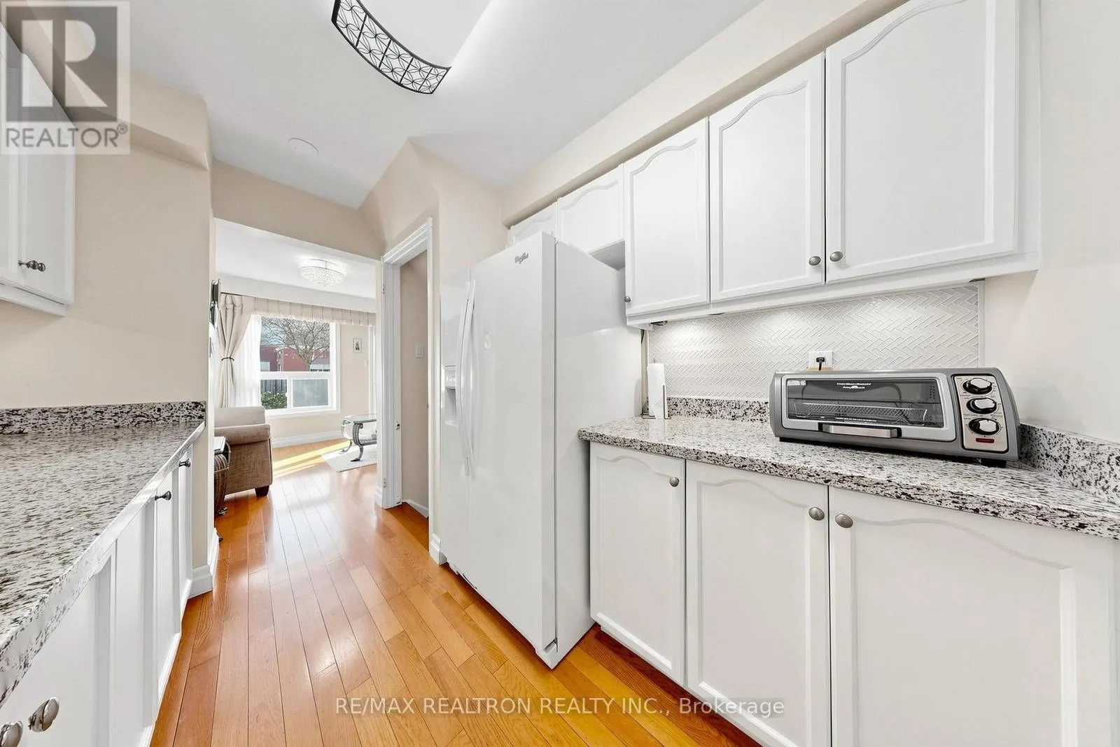 19 CASHEL COURT