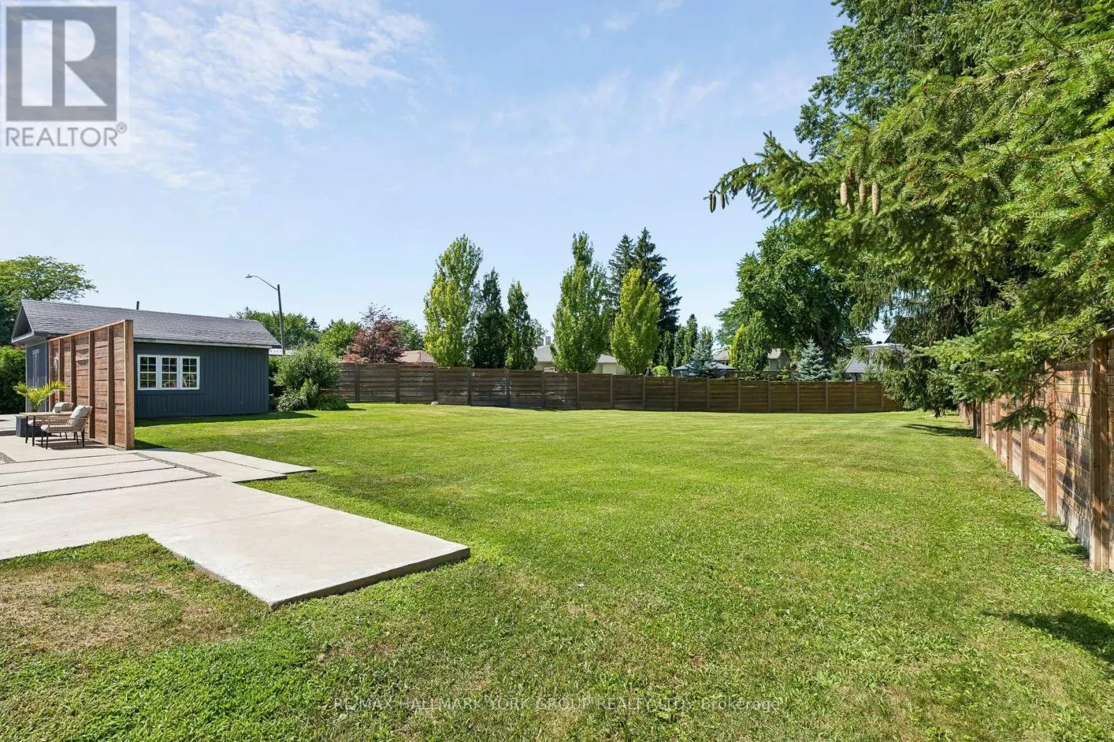 256 BANNER LANE