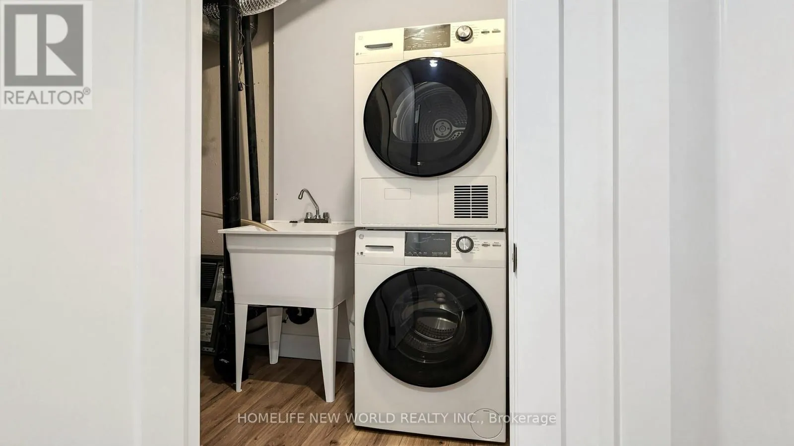 1 BEDROOM-BASEMENT - 29 CHARNWOOD PLACE