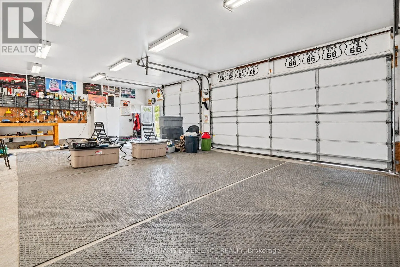 861 JOHN STREET
