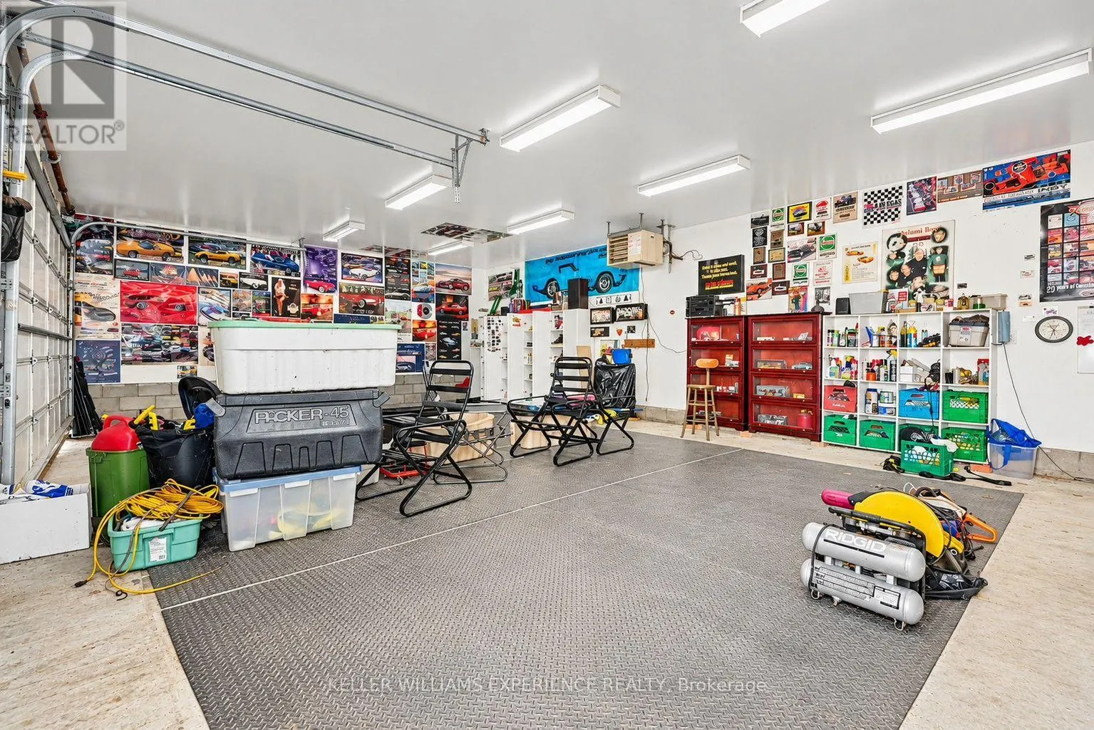 861 JOHN STREET