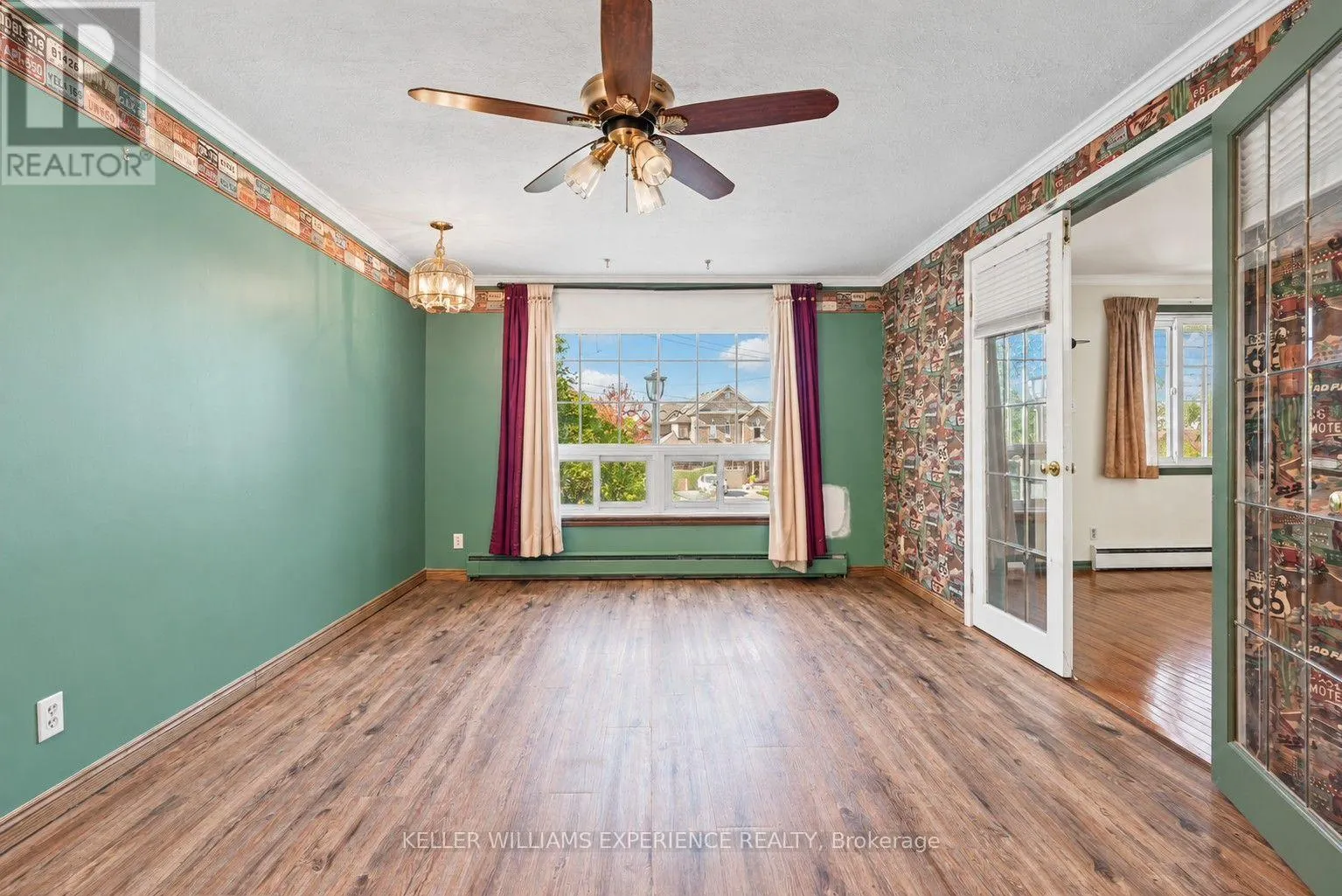 861 JOHN STREET
