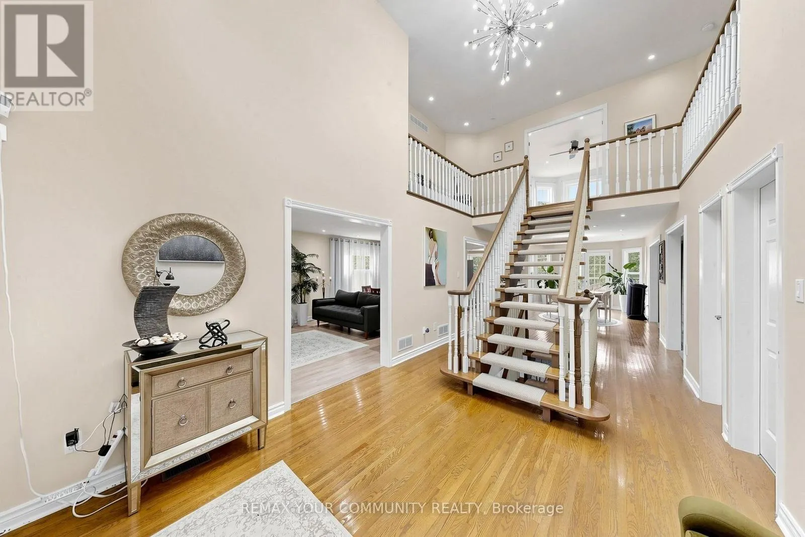 6 BOMBAY COURT