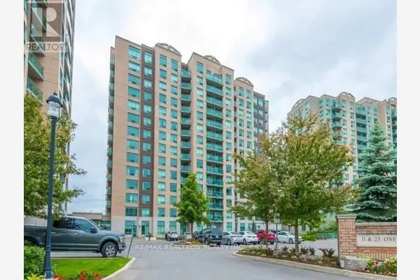 PH13 - 23 ONEIDA CRESCENT