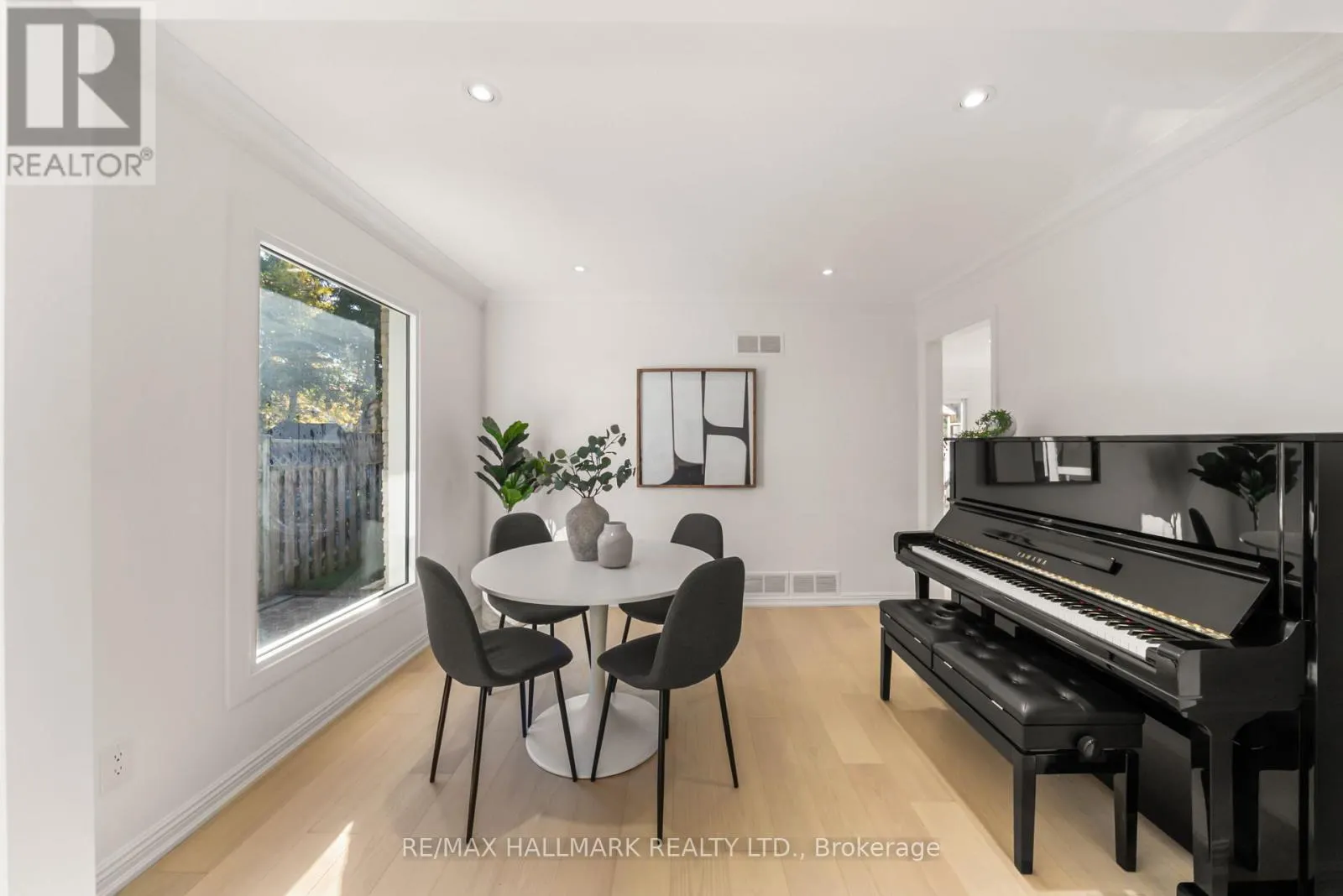 5 CHUMLEIGH CRESCENT