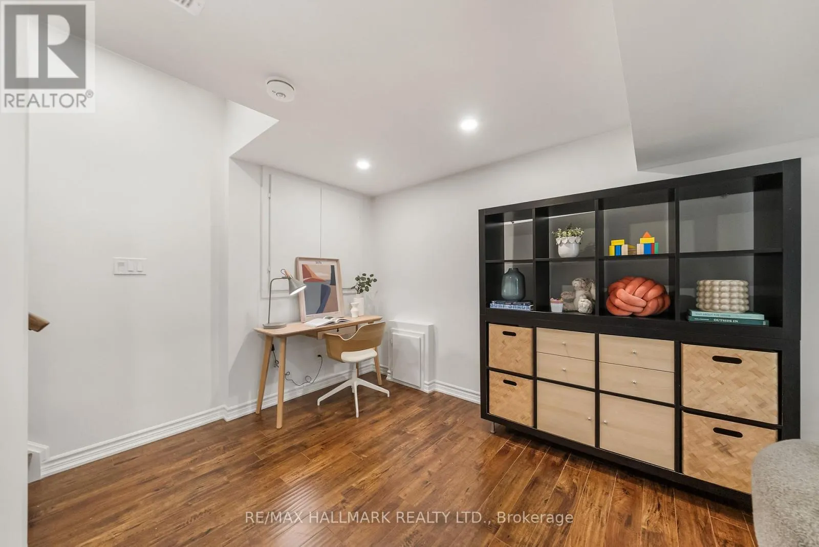 5 CHUMLEIGH CRESCENT