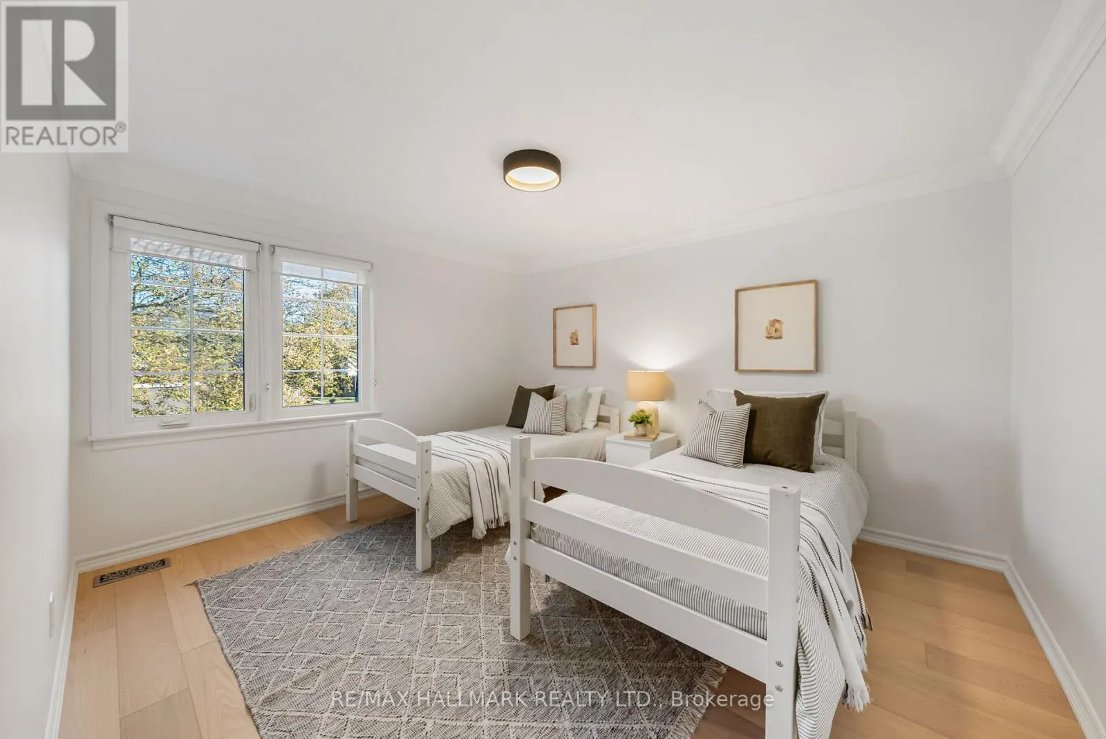 5 CHUMLEIGH CRESCENT