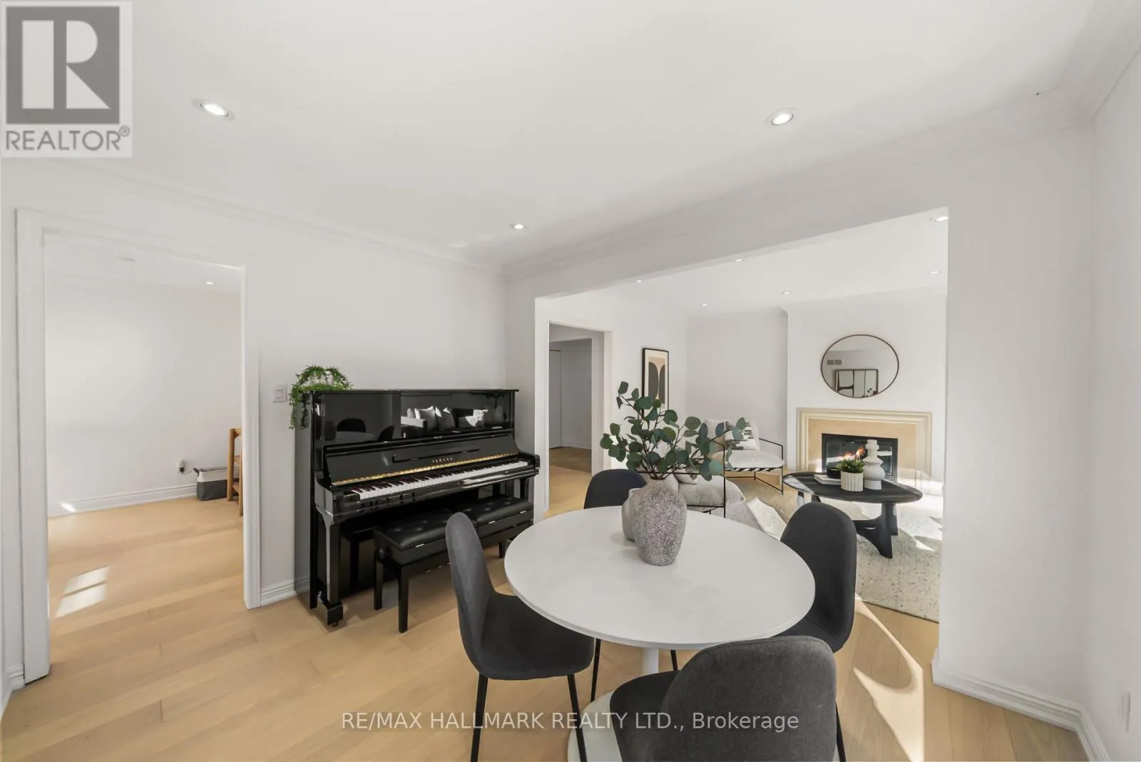 5 CHUMLEIGH CRESCENT