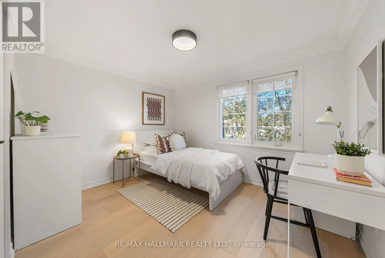 5 CHUMLEIGH CRESCENT