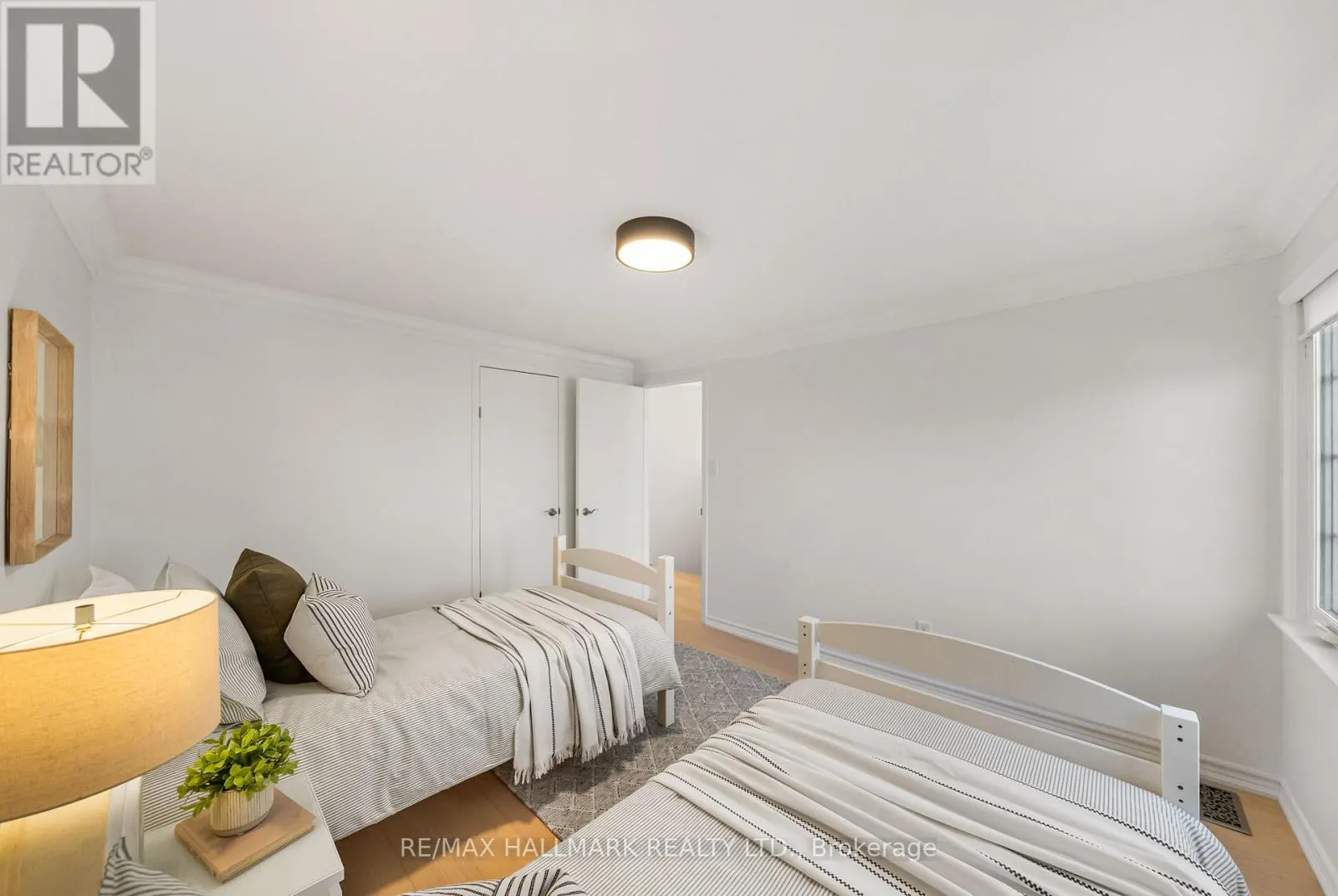 5 CHUMLEIGH CRESCENT