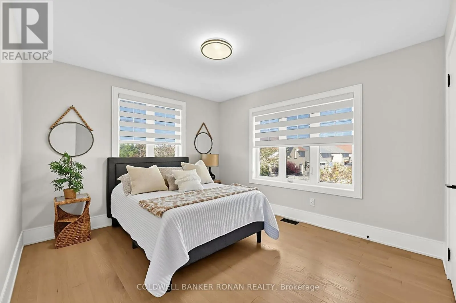 16 HAWKE CRESCENT