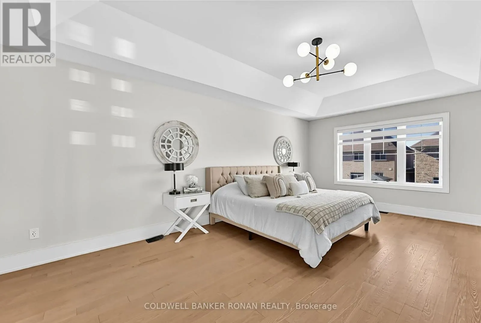 16 HAWKE CRESCENT
