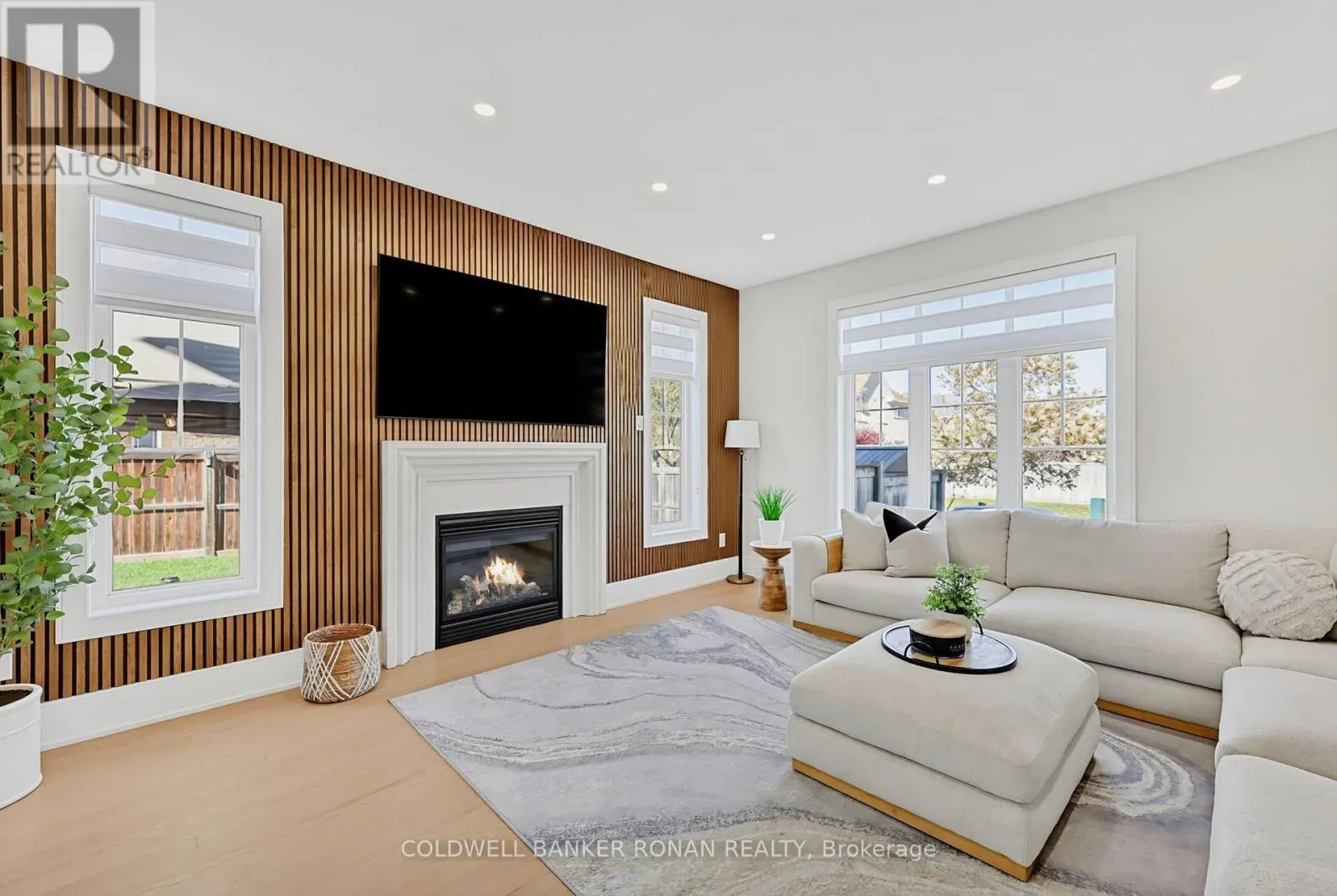 16 HAWKE CRESCENT
