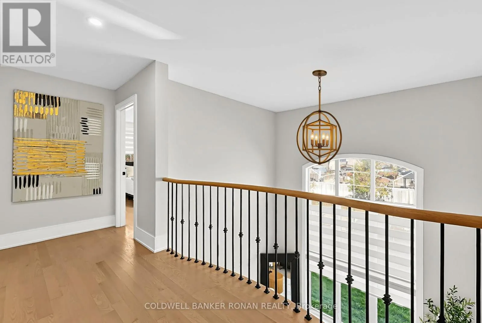16 HAWKE CRESCENT