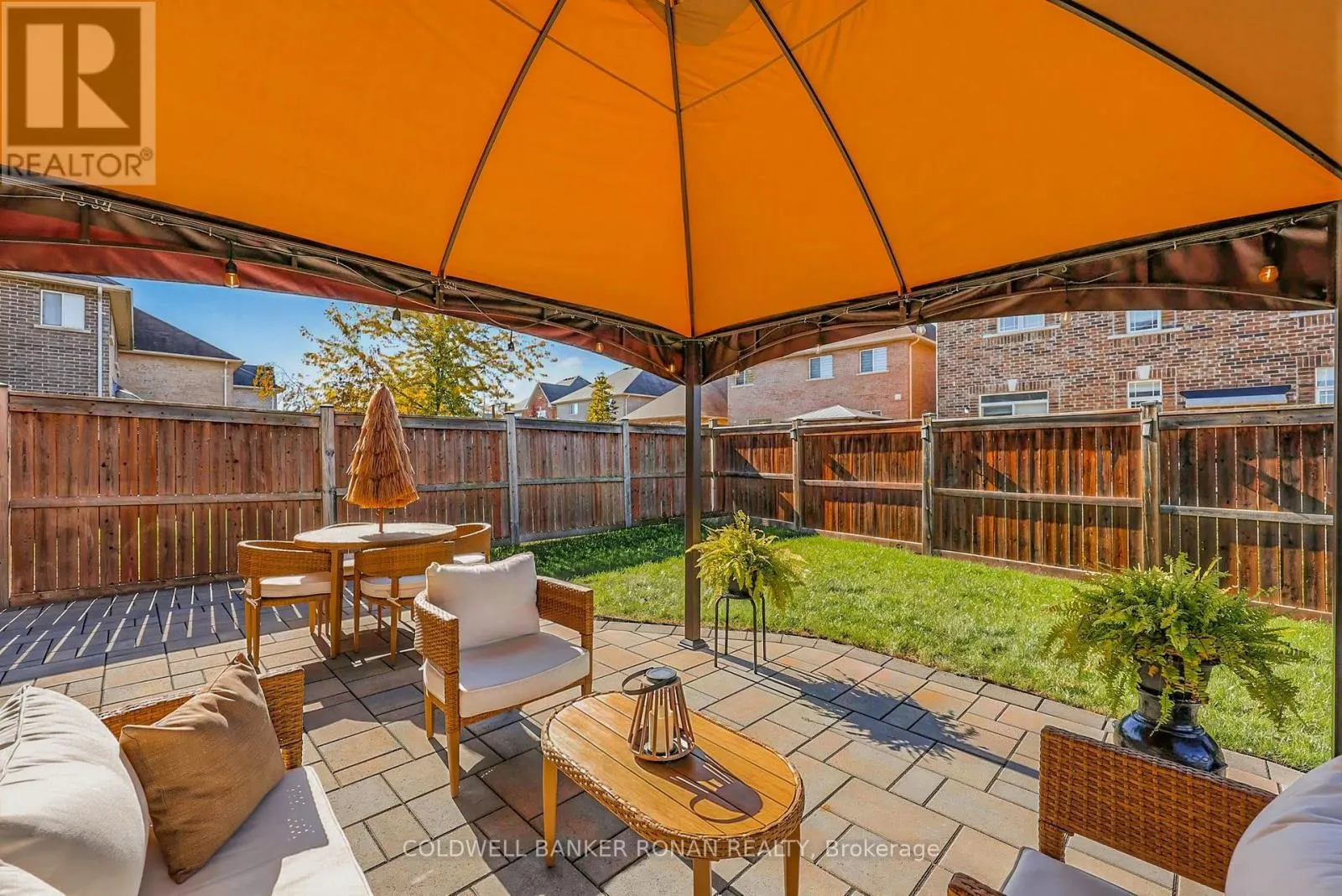 16 HAWKE CRESCENT