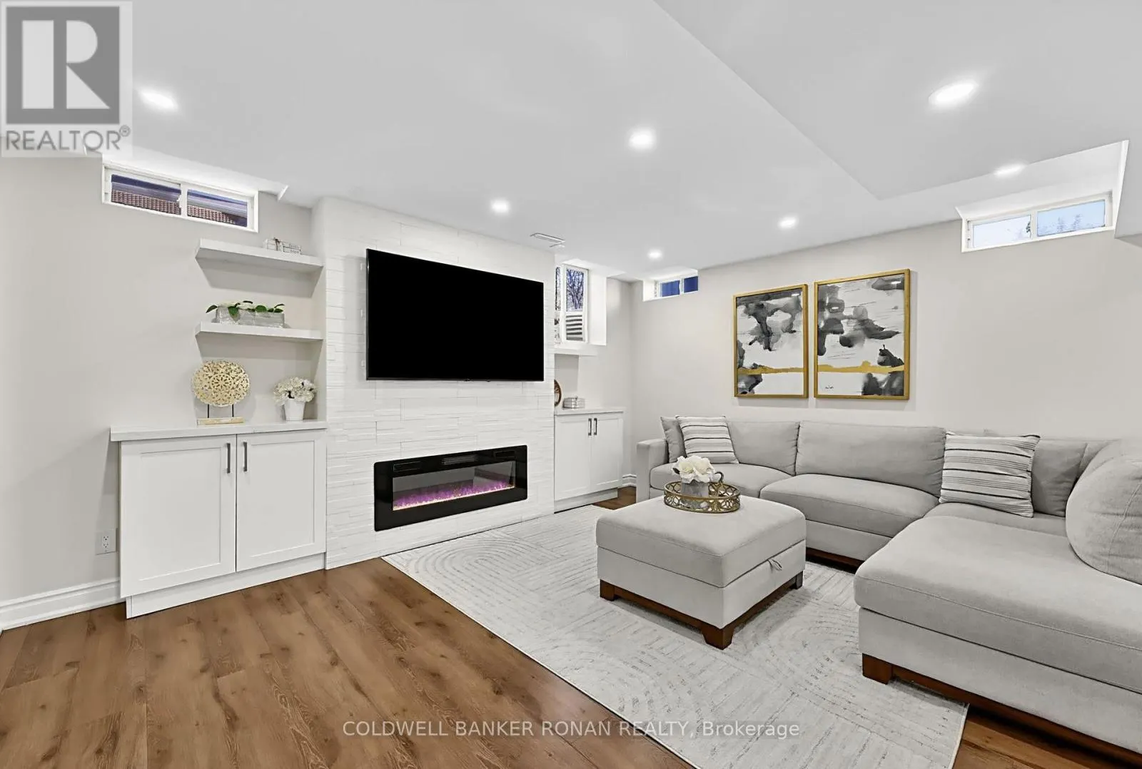 16 HAWKE CRESCENT