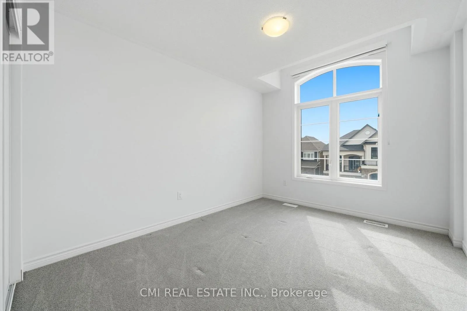 656 NEWLOVE STREET