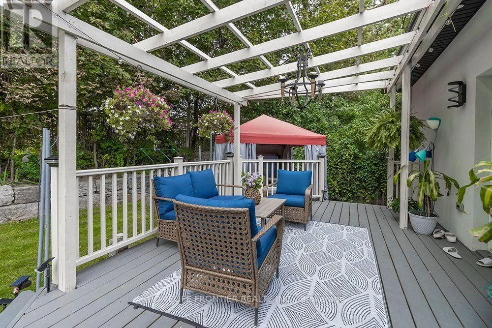 32 DAVIDSON ROAD