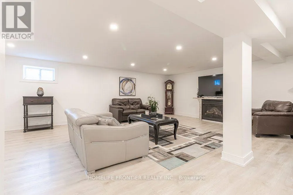 32 DAVIDSON ROAD