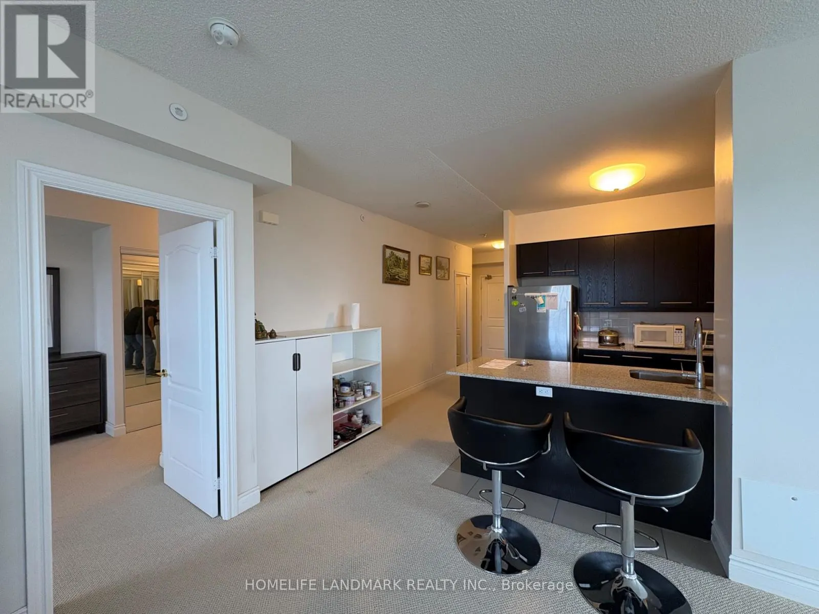 386 - 11211 YONGE STREET