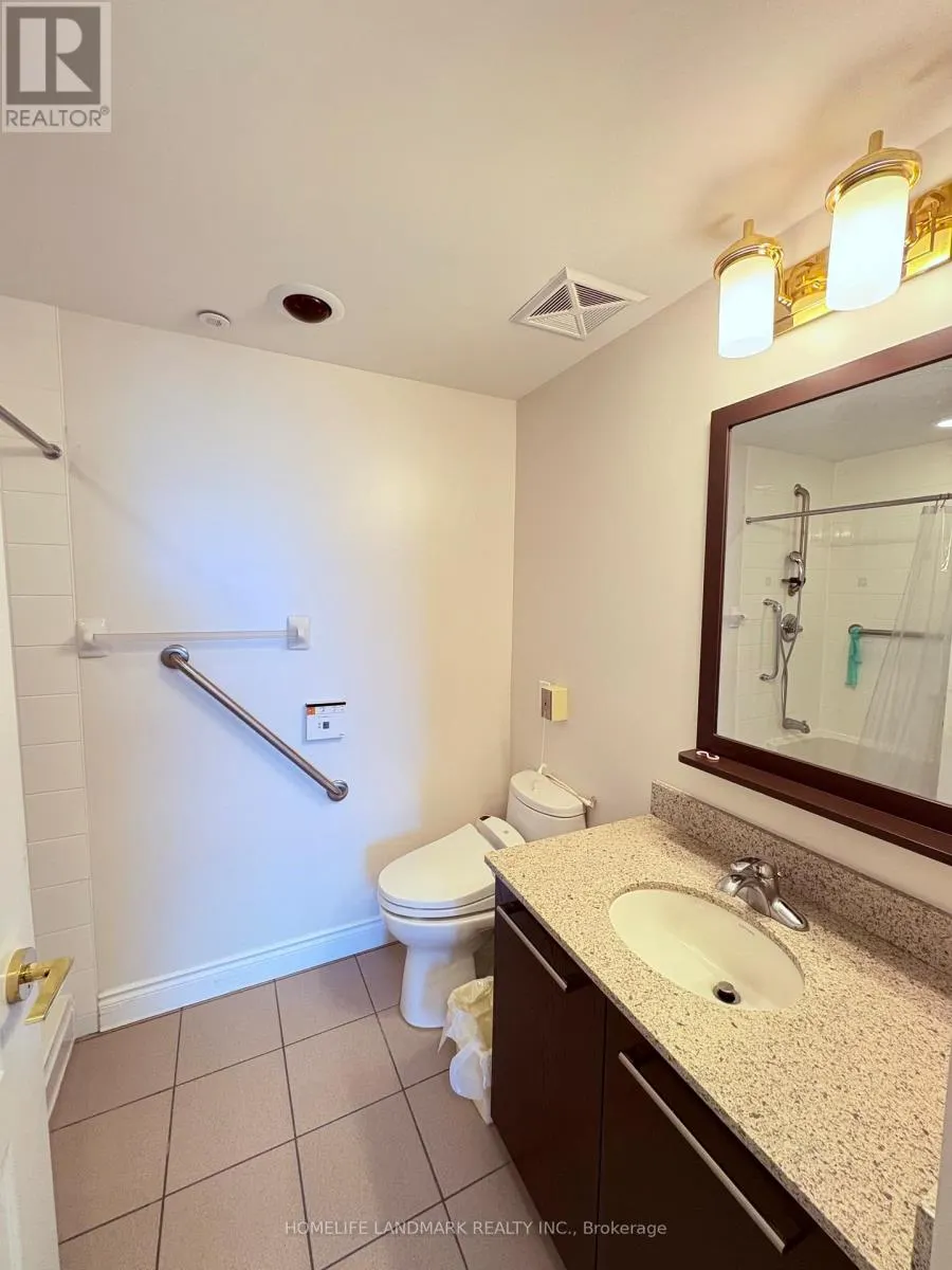 386 - 11211 YONGE STREET