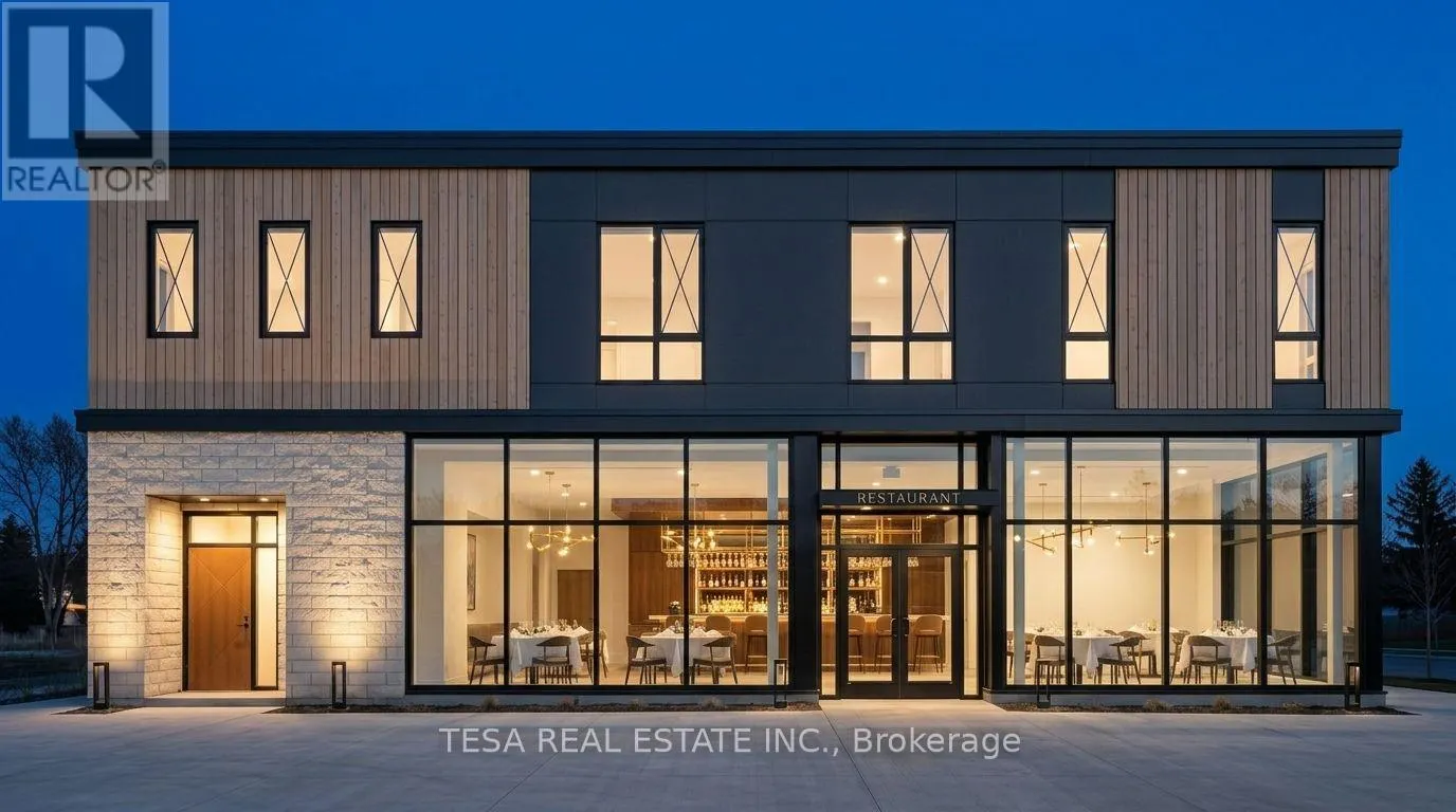 924 & 926 LAKE DRIVE E