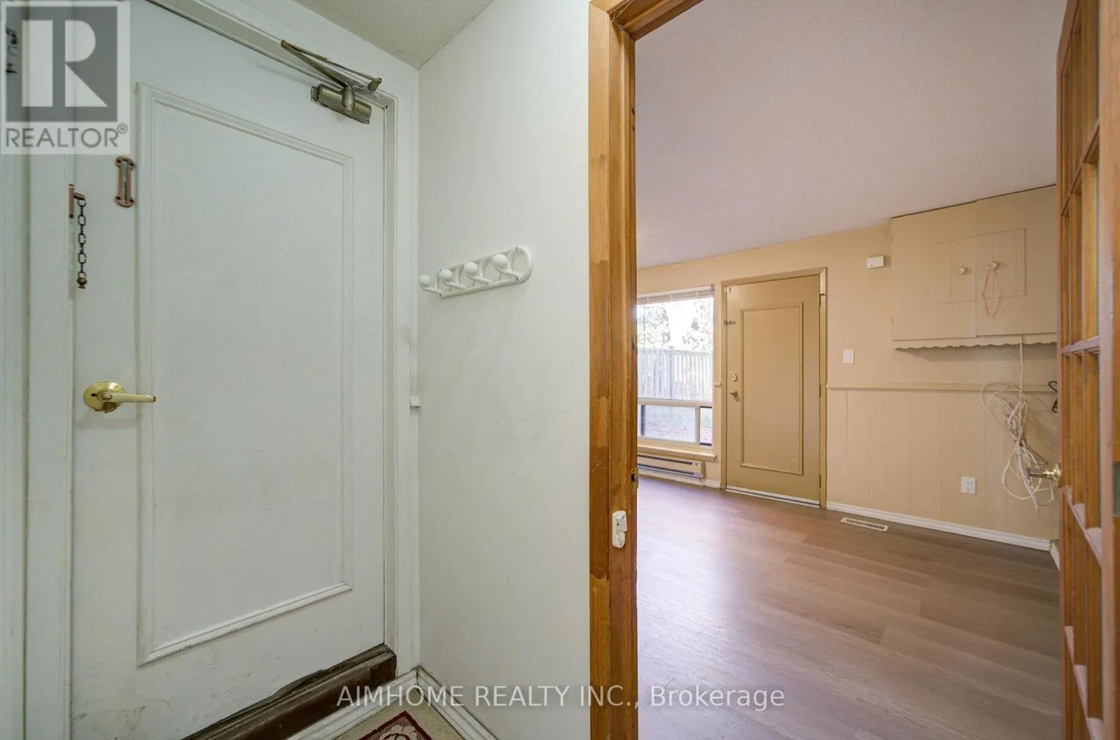 34 STATELY WAY