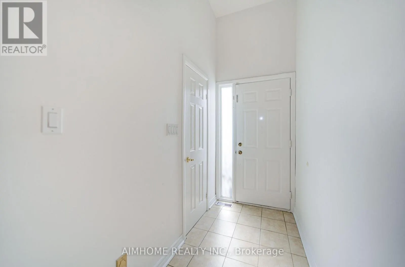 34 STATELY WAY