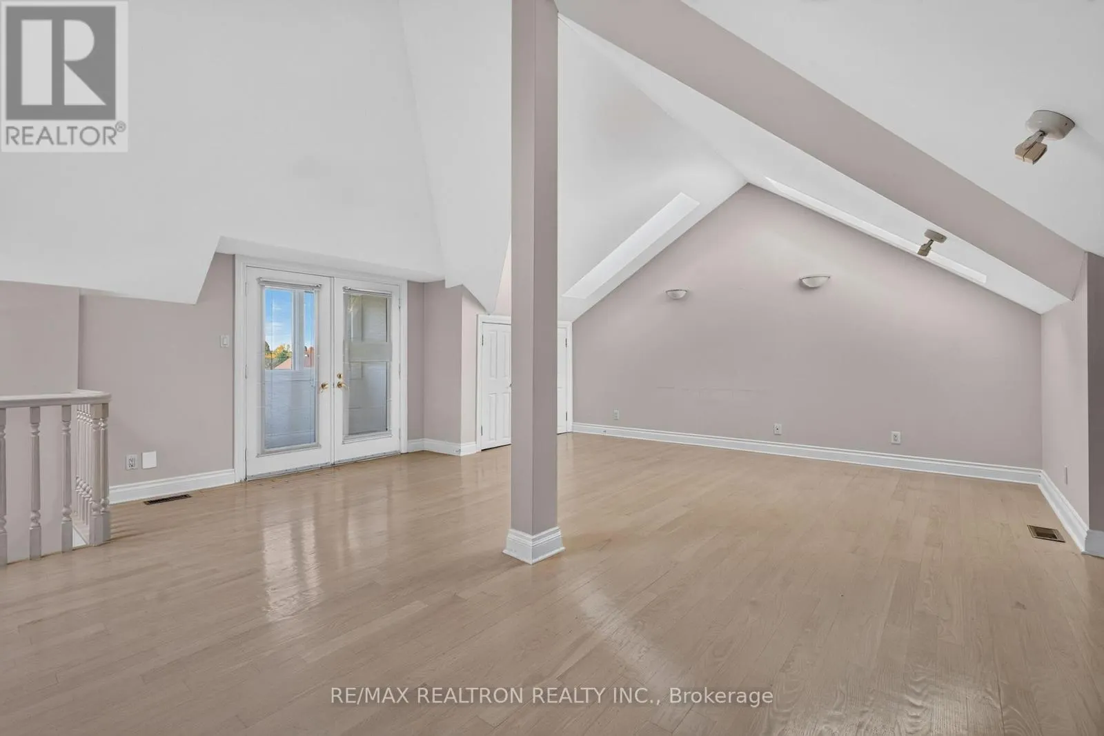 166 ARNOLD AVENUE