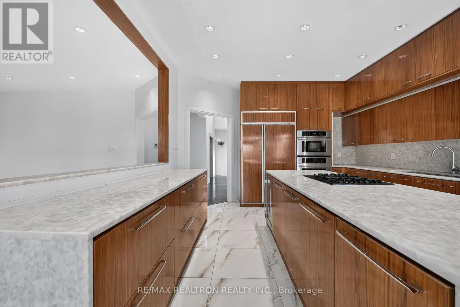 166 ARNOLD AVENUE