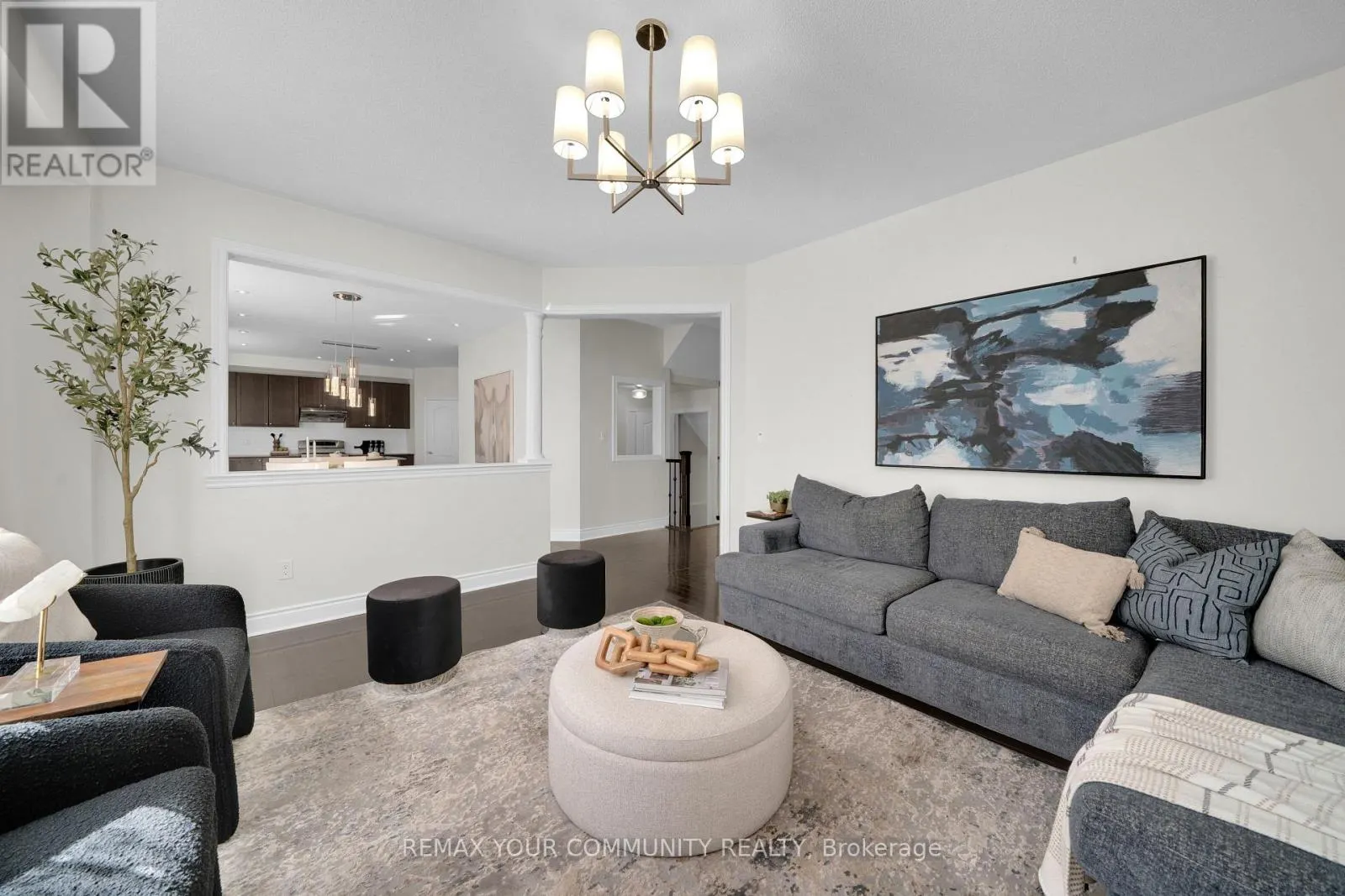 1042 WILBUR PIPHER CIRCLE