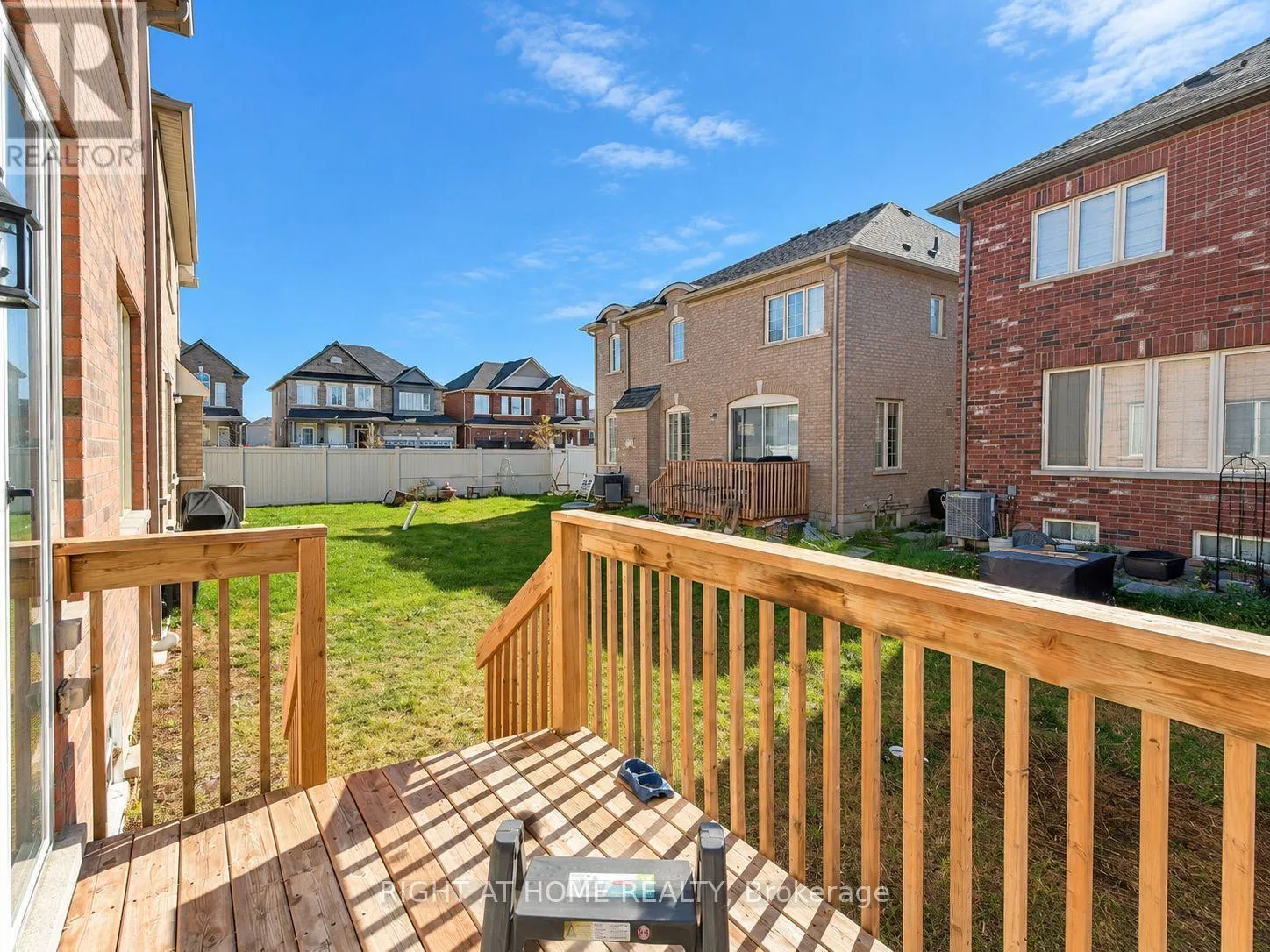 23 BRUCE WELCH AVENUE