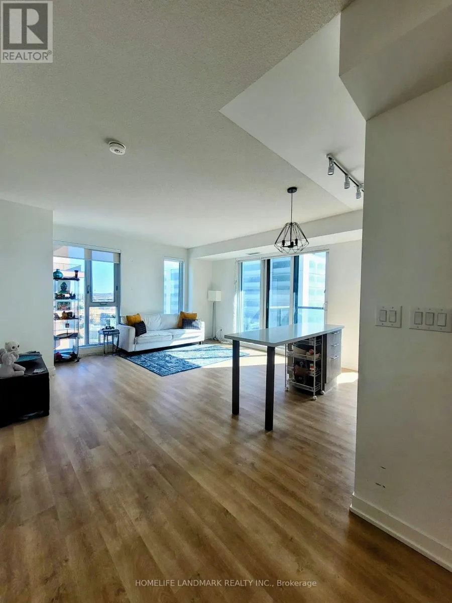 711 - 8119 BIRCHMOUNT ROAD