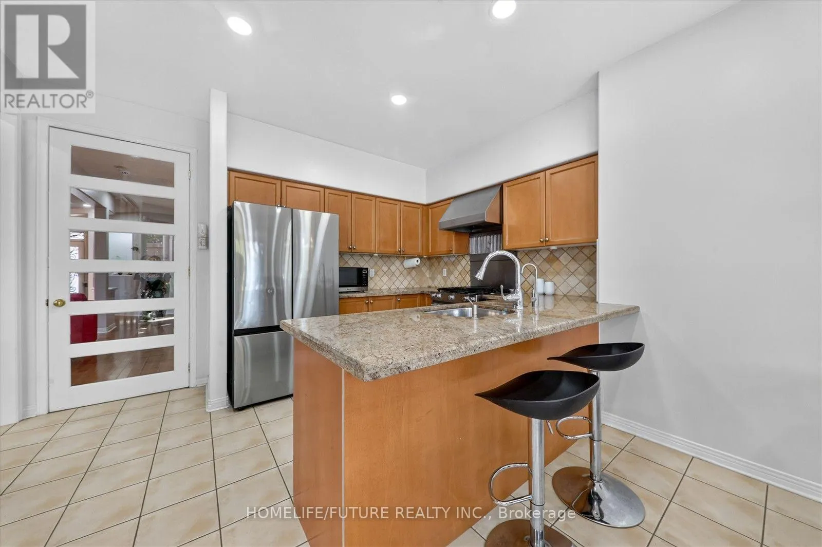24 MEDLEY CRESCENT