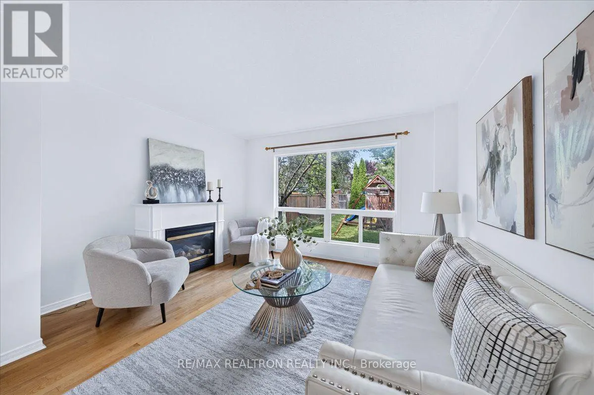 106 LOWTHER AVENUE