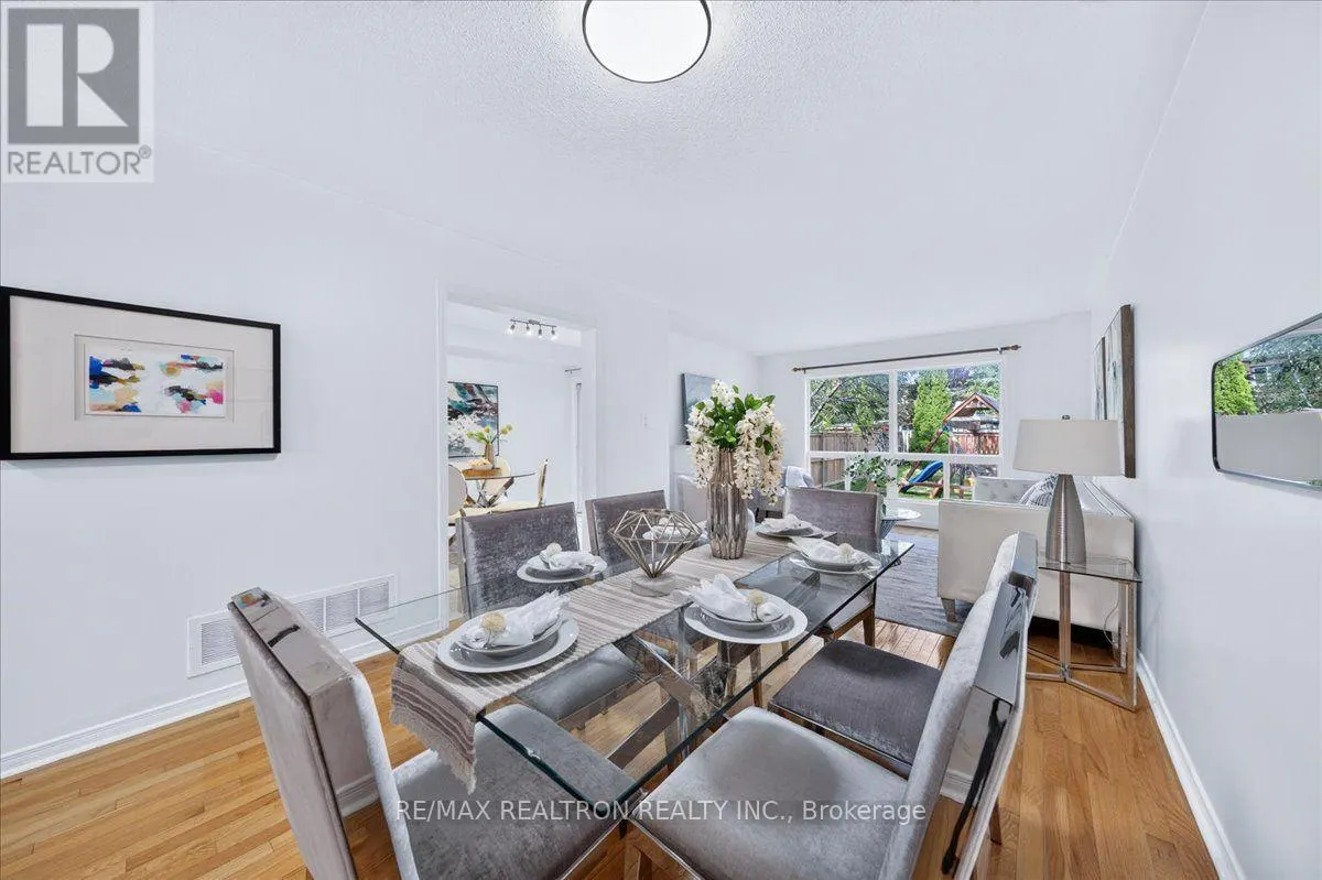 106 LOWTHER AVENUE