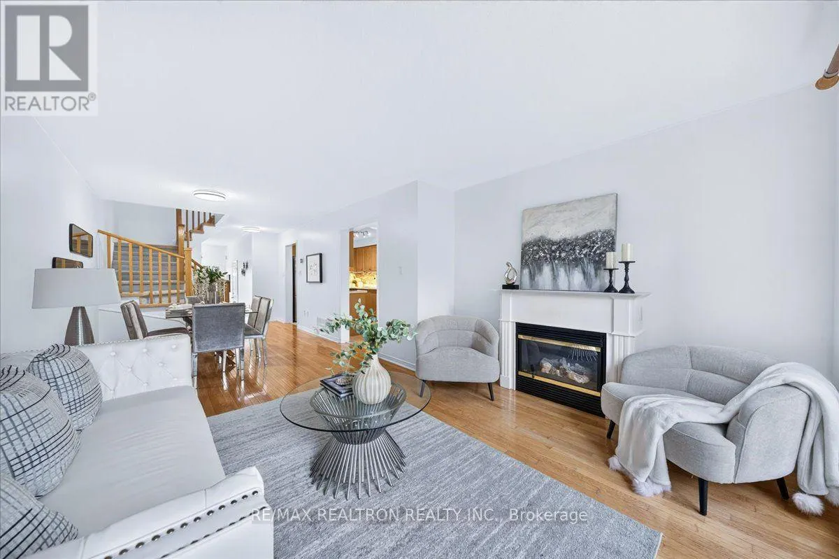106 LOWTHER AVENUE