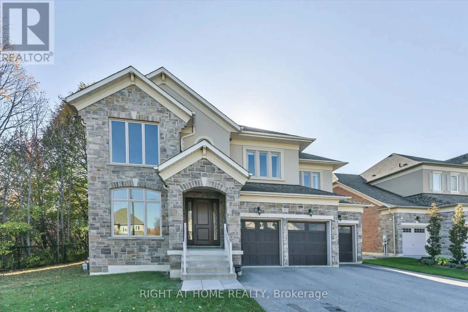 25 WEDGEPORT COURT