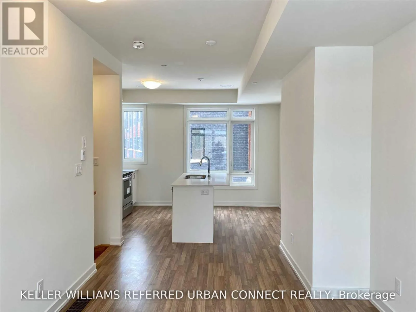 SUITE 6 - 370H RED MAPLE ROAD