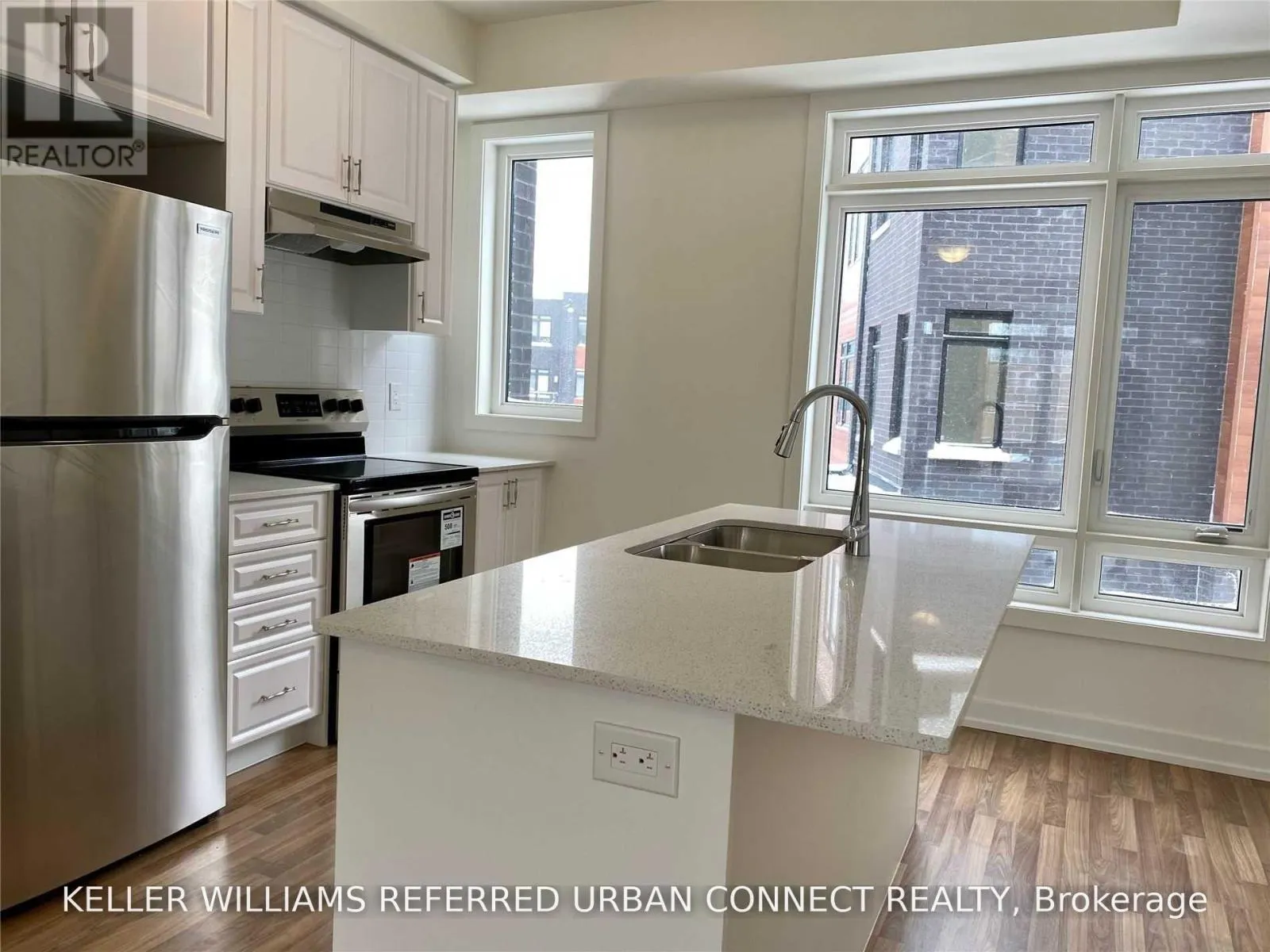 SUITE 6 - 370H RED MAPLE ROAD