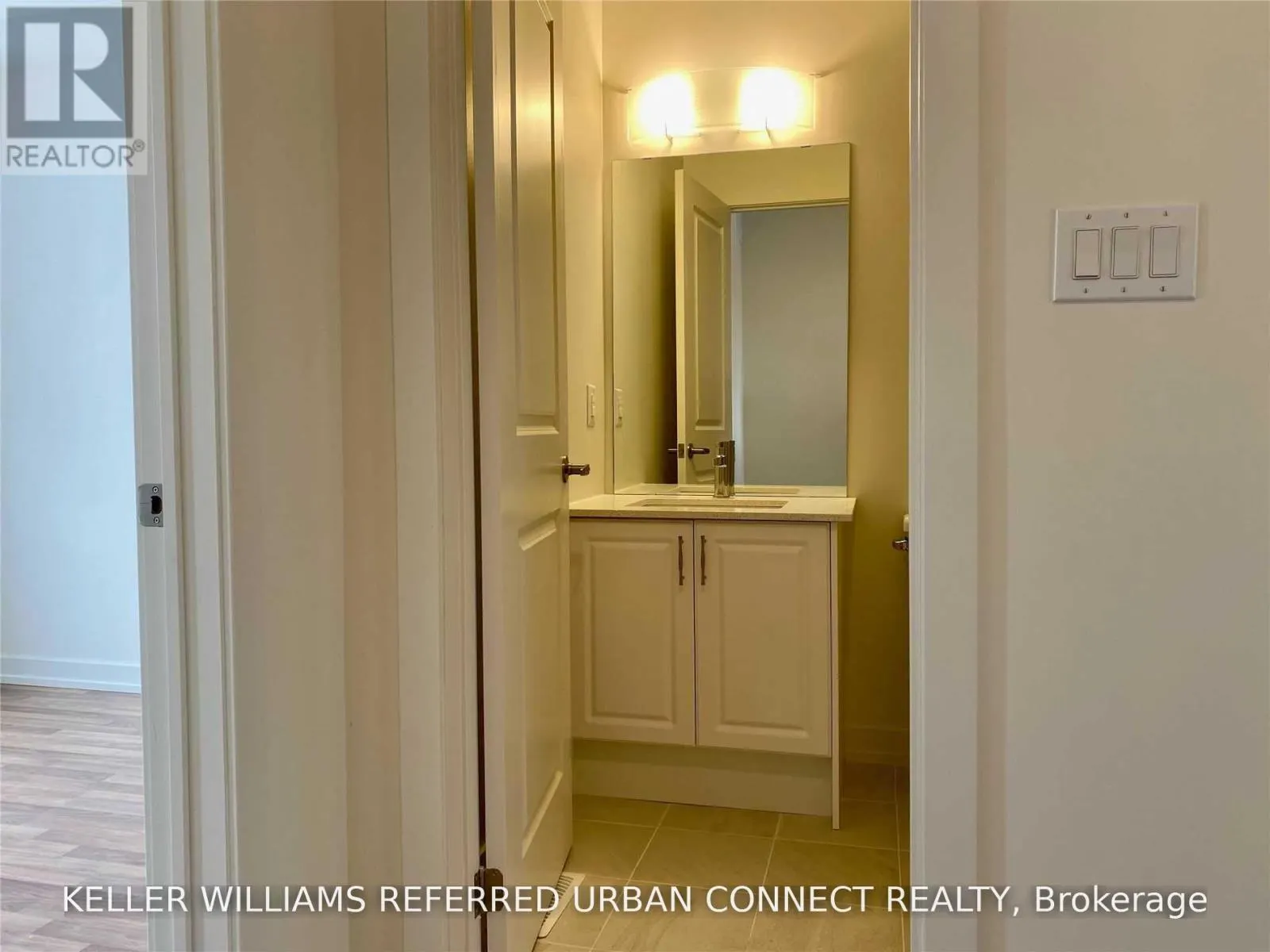 SUITE 6 - 370H RED MAPLE ROAD