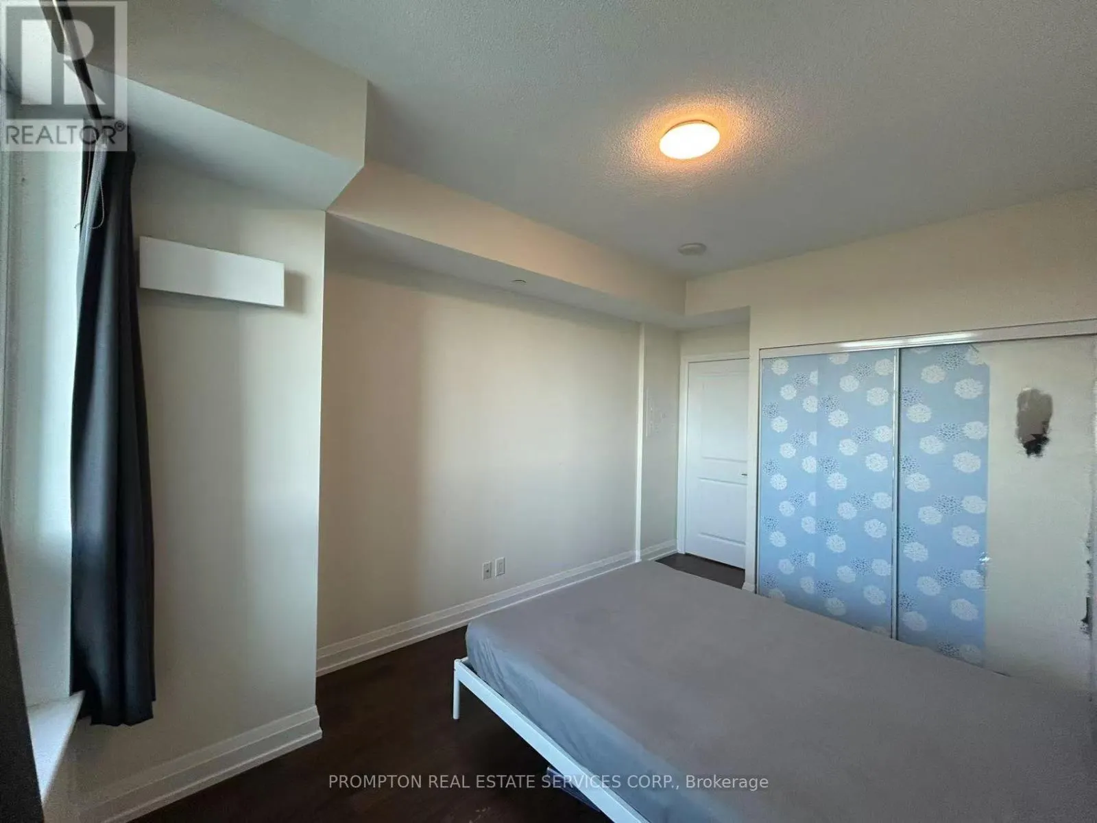 2110 - 7171 YONGE STREET