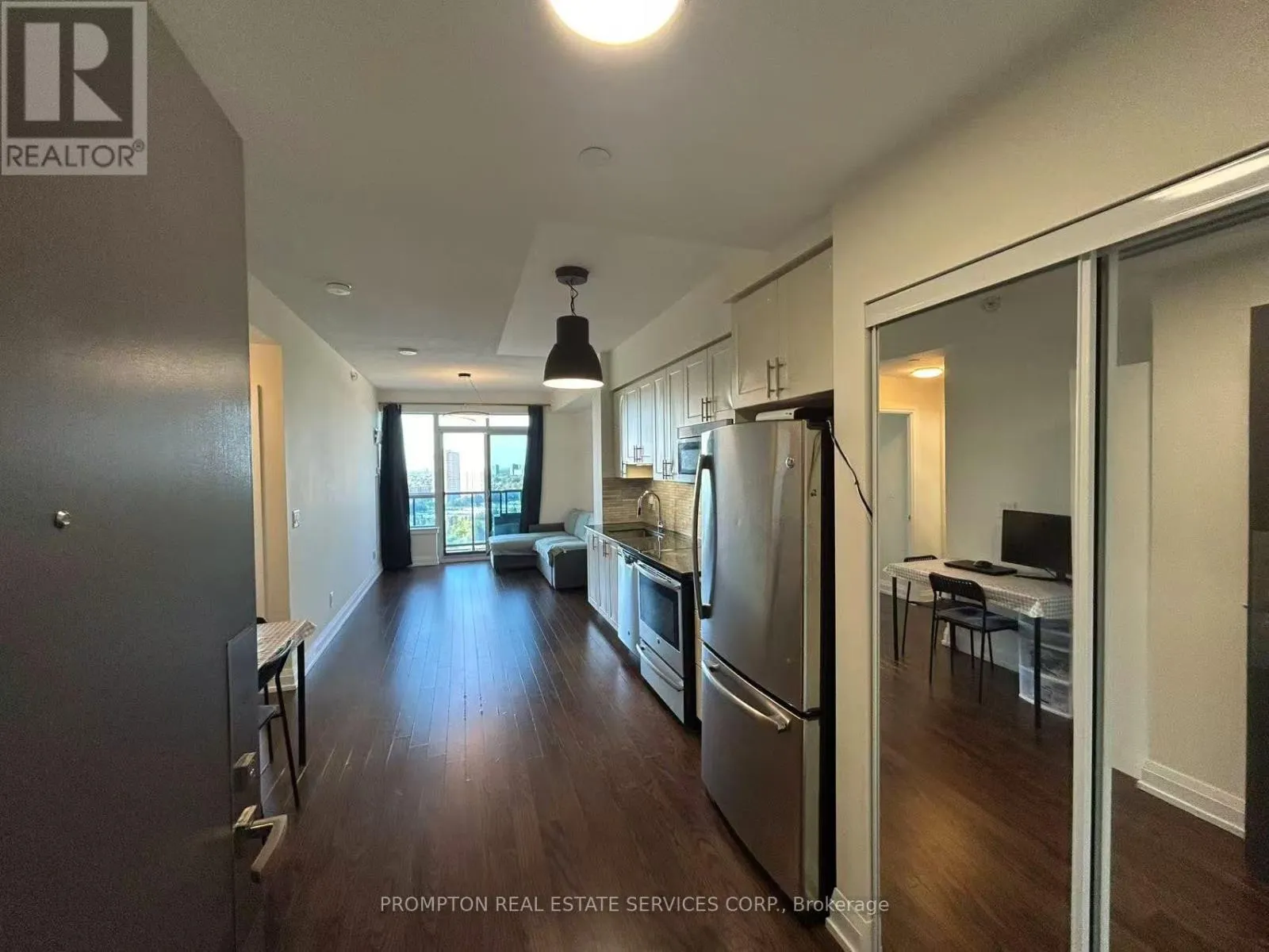 2110 - 7171 YONGE STREET