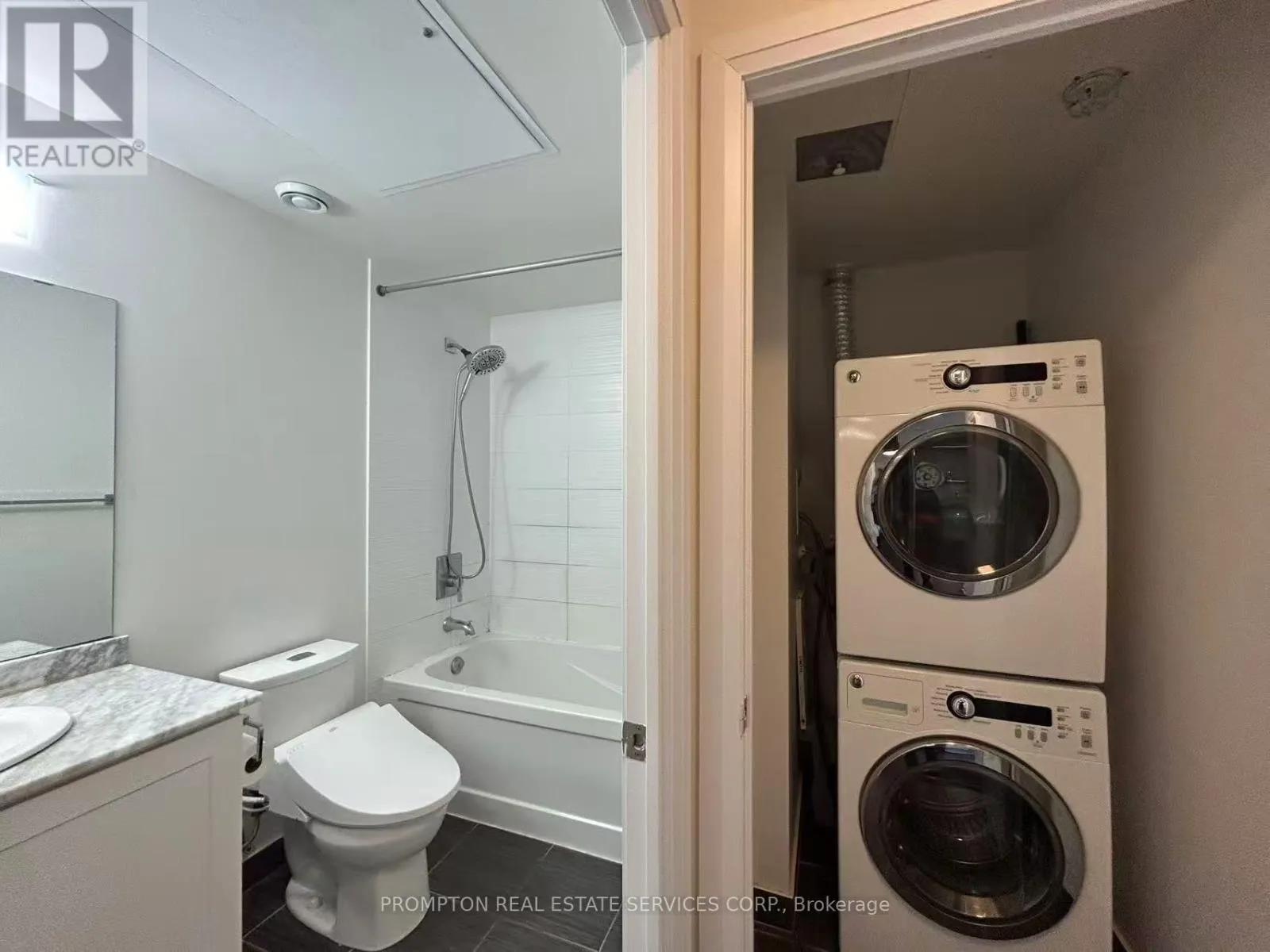 2110 - 7171 YONGE STREET