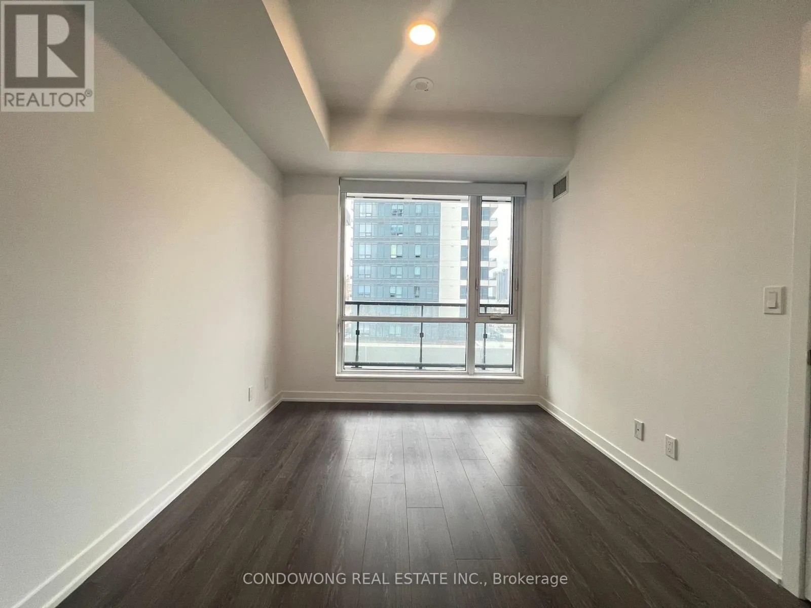 518 - 7950 BATHURST STREET