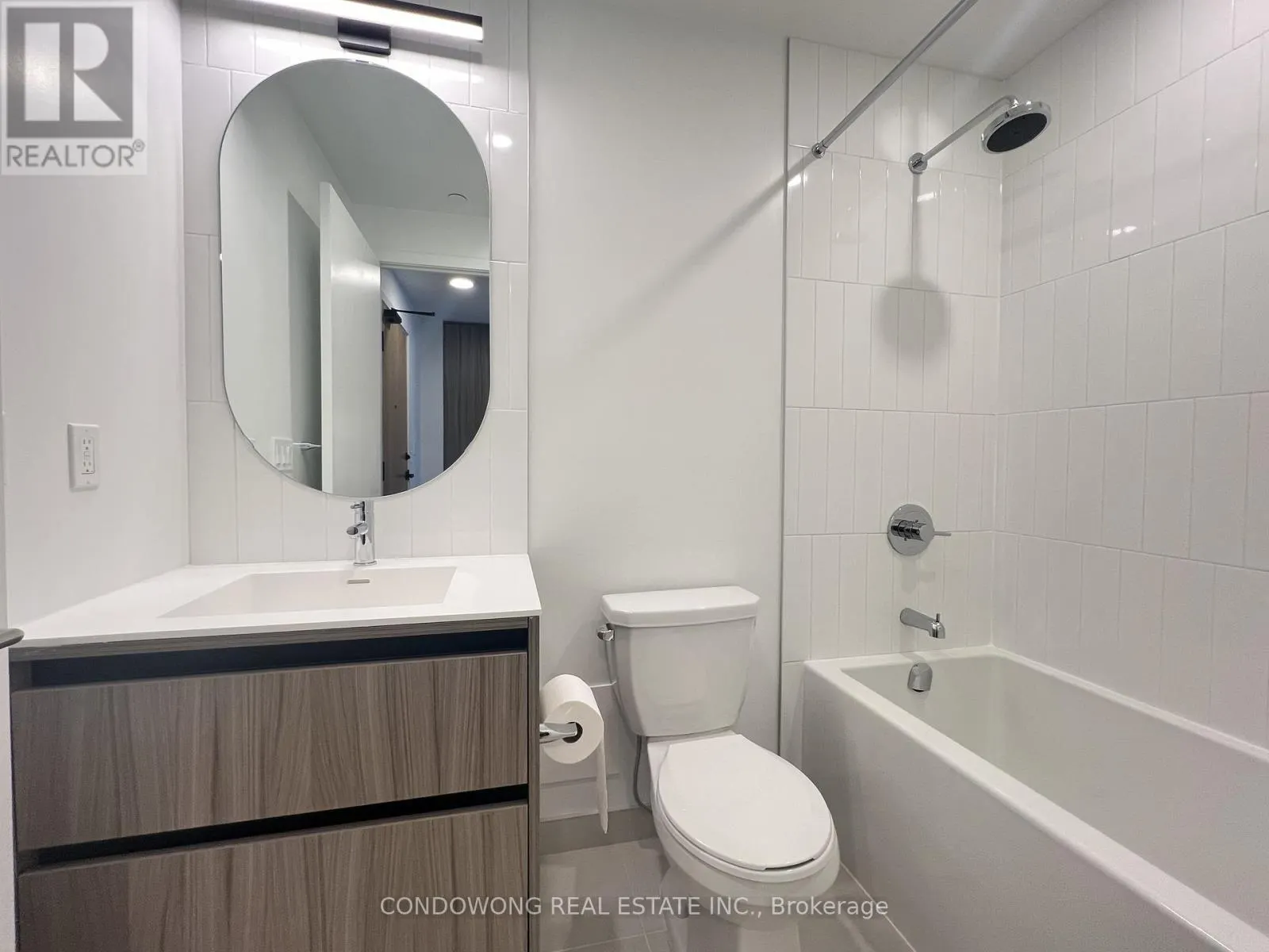 518 - 7950 BATHURST STREET