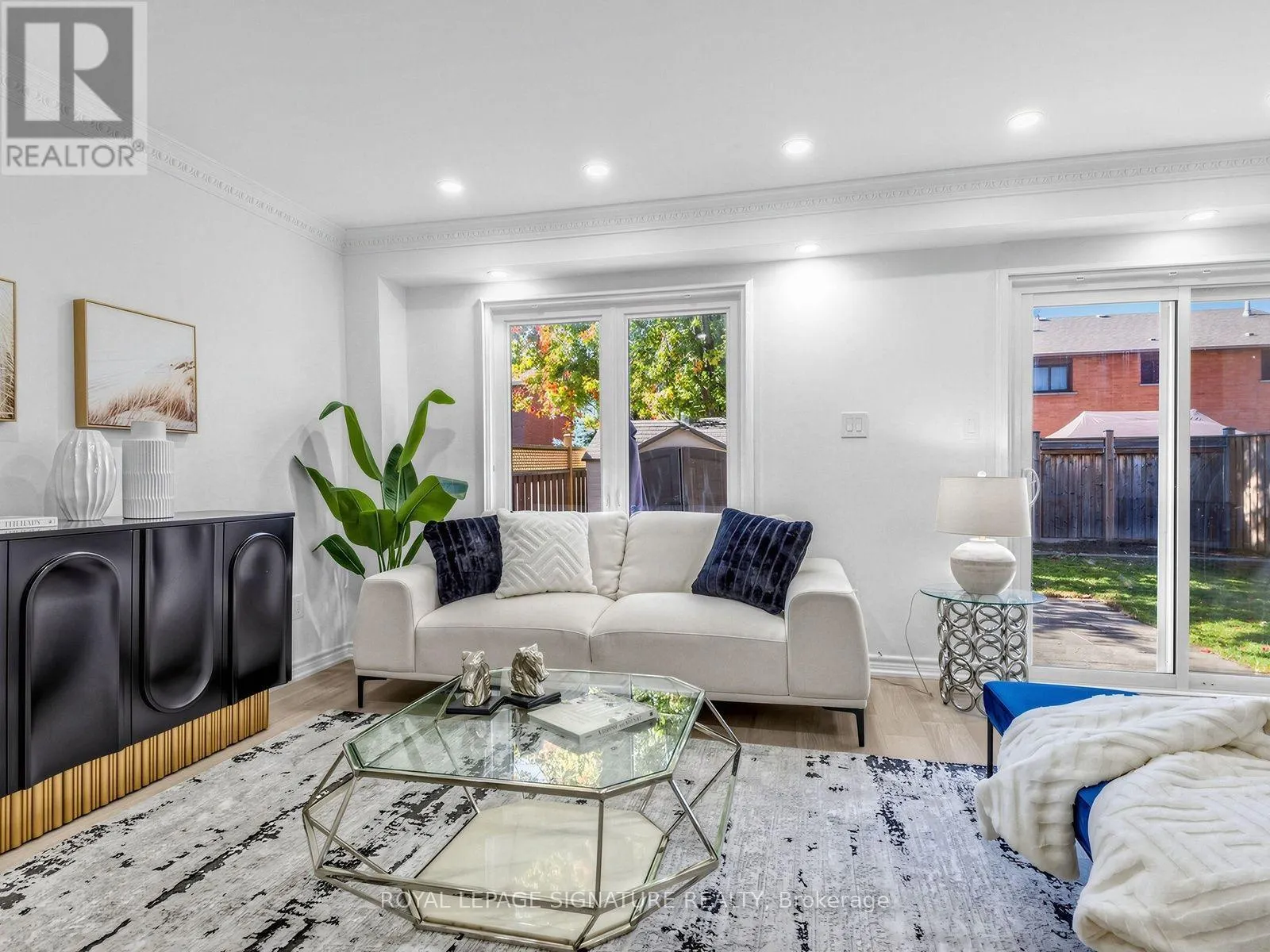 12 STRATHMORE DRIVE