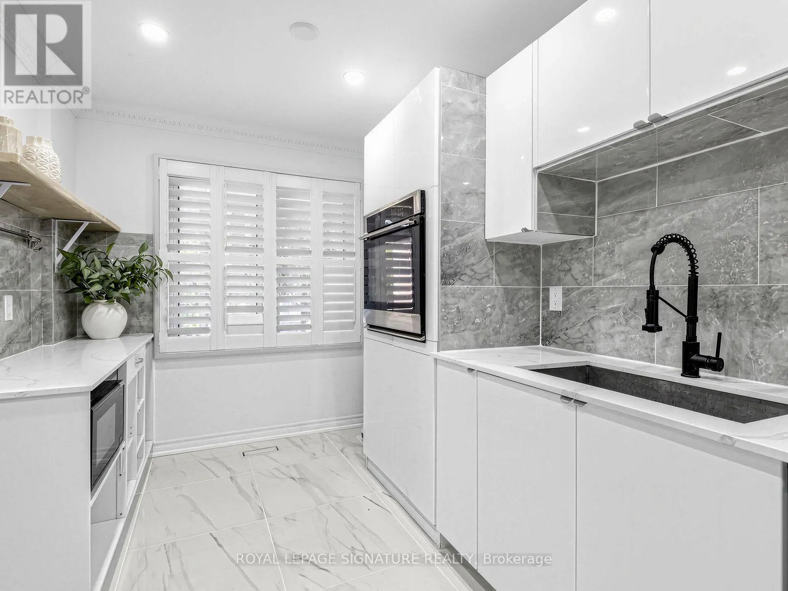 12 STRATHMORE DRIVE